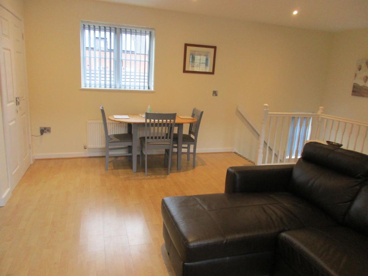 20 Nightingale Gardens, Coton Park, Rugby Cv23 0Wt Apartment Екстериор снимка
