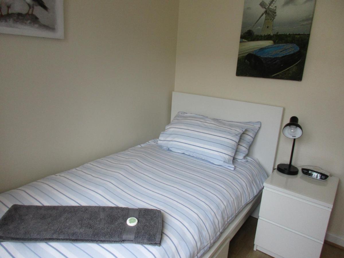 20 Nightingale Gardens, Coton Park, Rugby Cv23 0Wt Apartment Екстериор снимка